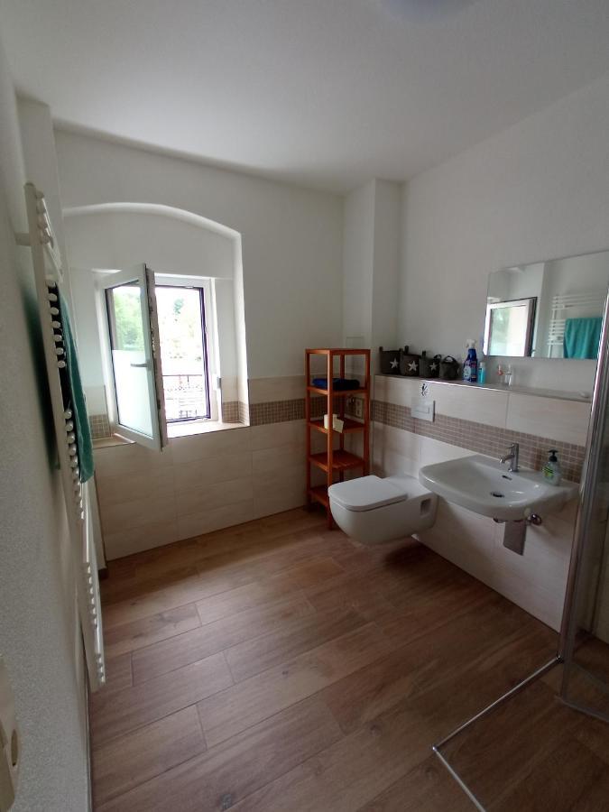 Kleine 1-Raum-Ferienwohnung Mit Hohem Komfort Teuchern Buitenkant foto